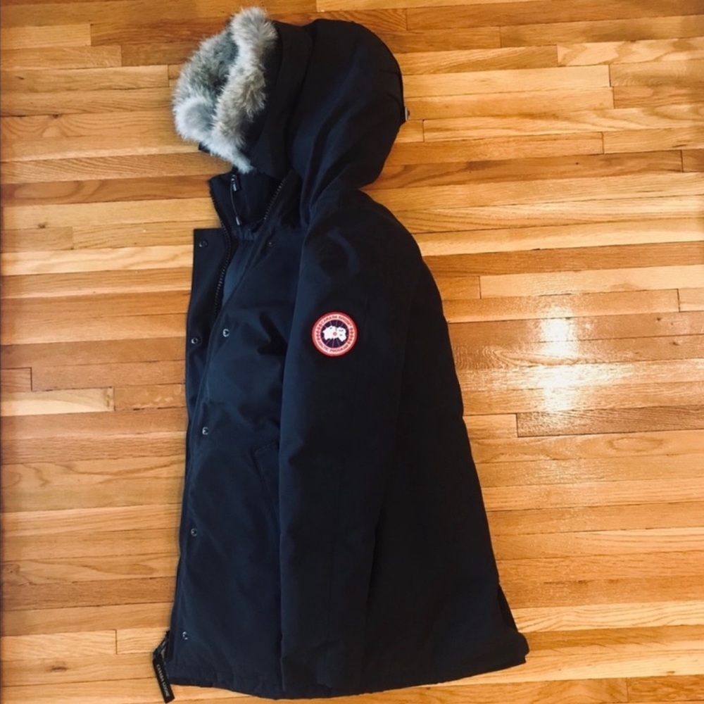Victoria Parka Canada Goose- WORN